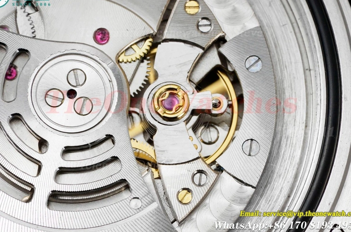 SS 326934 SkyDweller 42mm Stk A9001 FNF Blue SS 0111